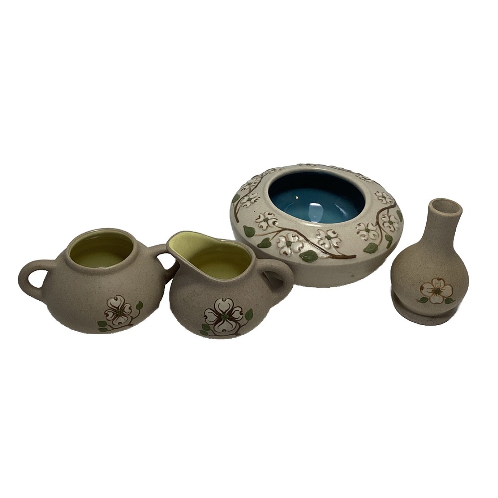 Pigeon Forge Pottery Tan/Dogwood Flowers Lot Planter, Bud Vase, Cream And Sugar